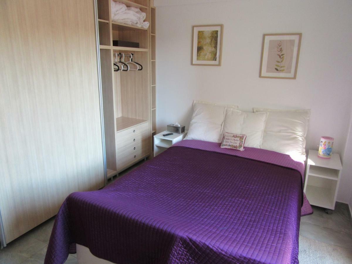 Maria Louiza Near Airport Apartment *